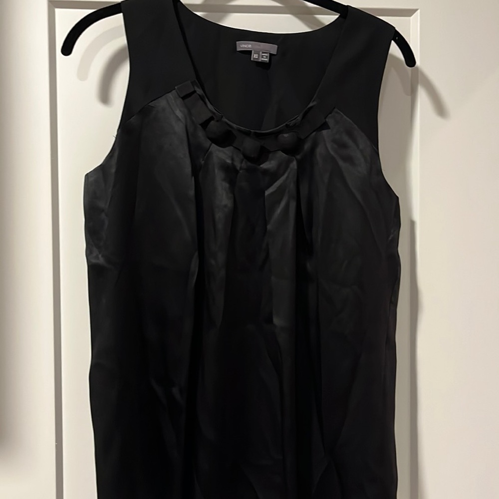 Vince - silk top - XS - great condition.